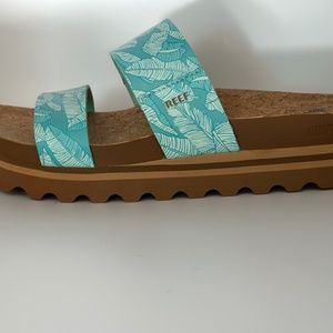 REEF Cushion Vista Hi Platform Sandals